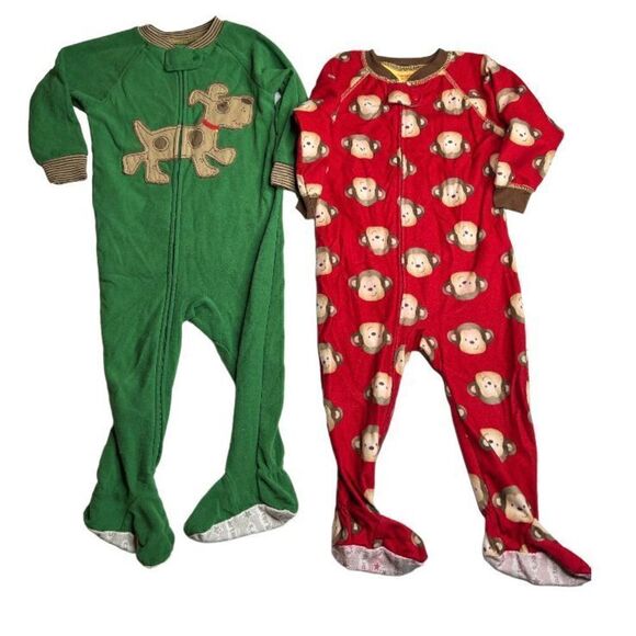 Set of 2 Carters super-comfy size 18 months footed pajamas - Picture 1 of 10